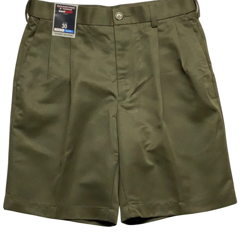 Roundtree & Yorke Travel Smart Mens Pleated Shorts‎ Expander Waistband 30 NWT